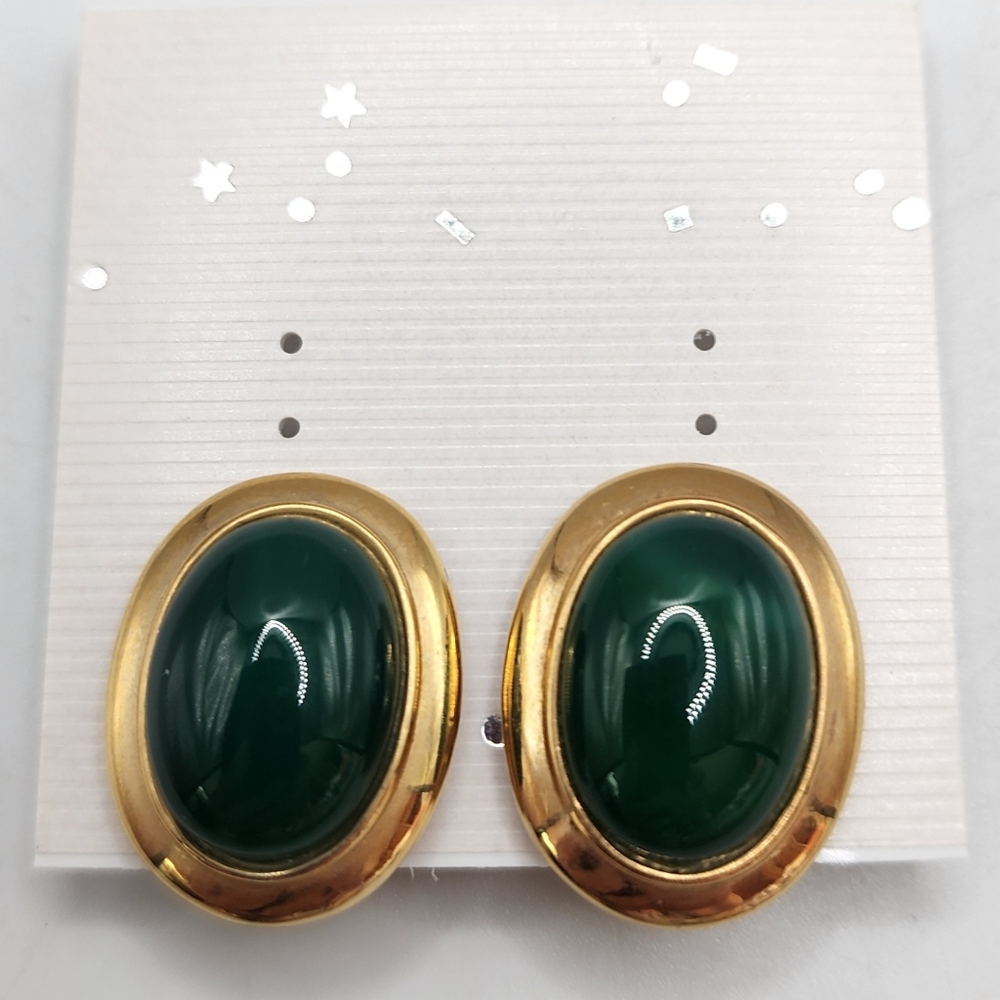 Vintage Francesca Romano Earrings Clip On Gold Tone Green Oval 1"